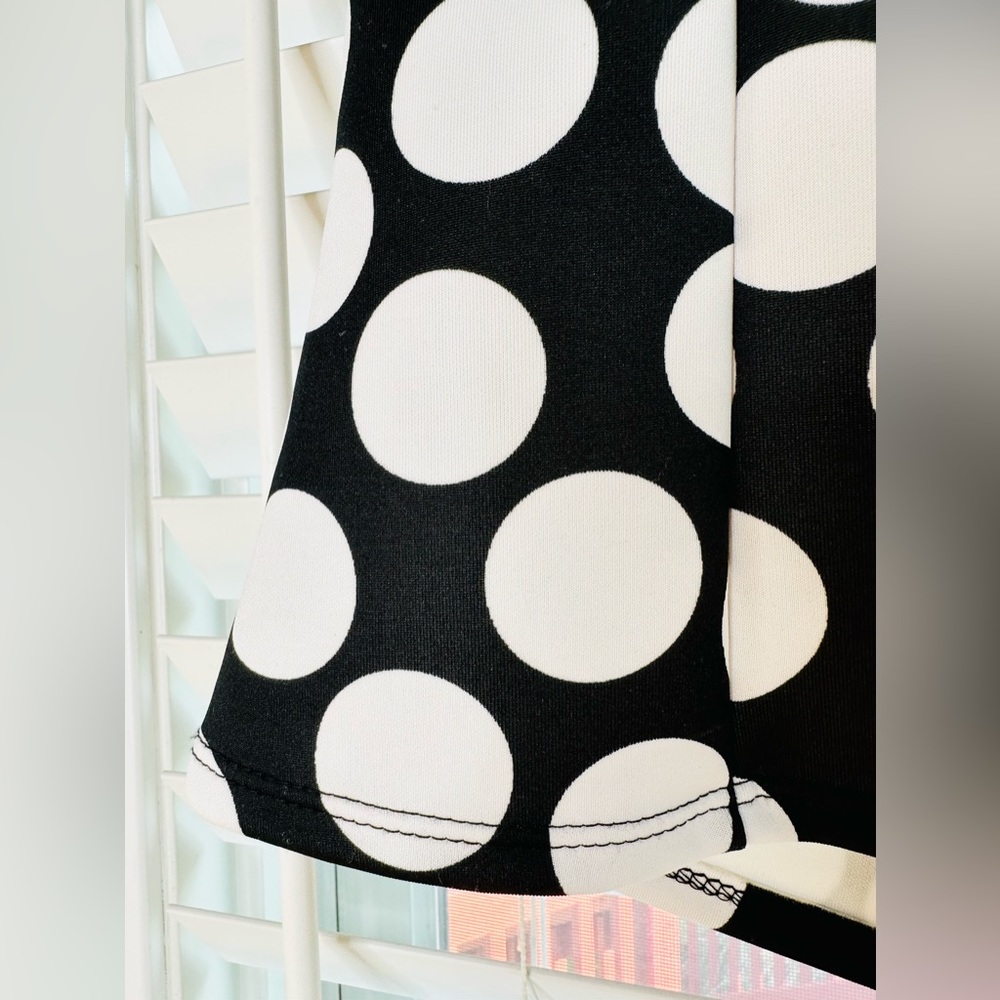 💚 BLACK AND WHITE POLKA DOT DEB SWEETHEART STYLE TOP WITH SHELF BRA 💛 - Picture 5 of 7